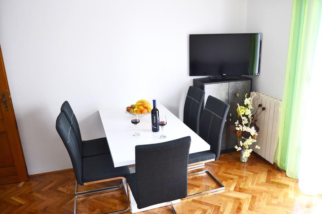 Apartments Mikulic บีโอกราดนาโมรู ภายนอก รูปภาพ